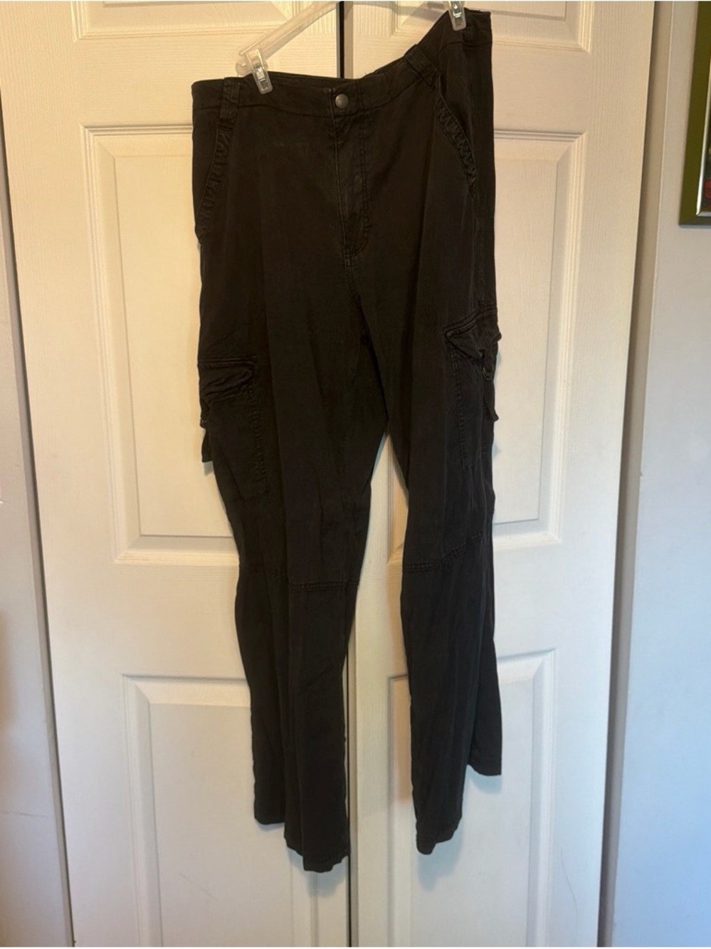 American Eagle Outfitters Black Cargo Pants